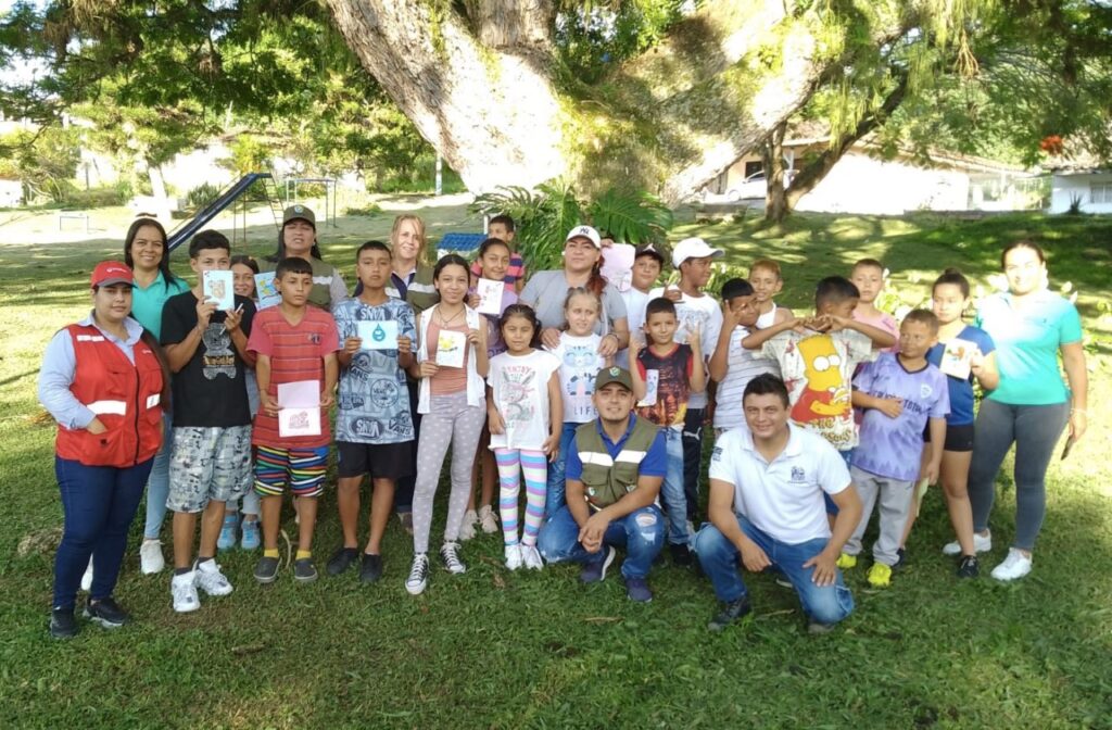 Picnics Ambientales y Títeres de Roque y Rupito Causan Sensación en Instituciones Educativas del Valle